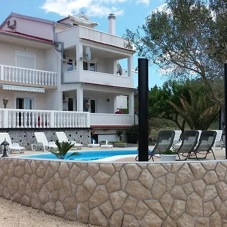 One-bedroom In Barbat Iii *